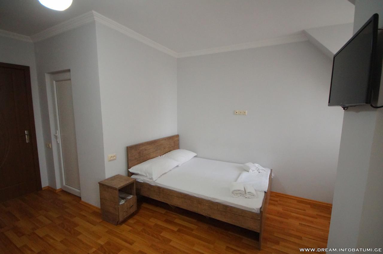 Dream Hotel Batumi Esterno foto