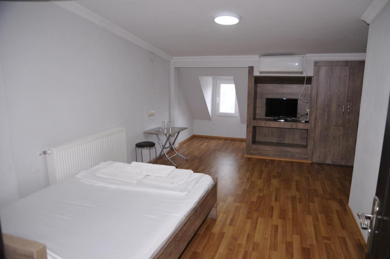 Dream Hotel Batumi Esterno foto
